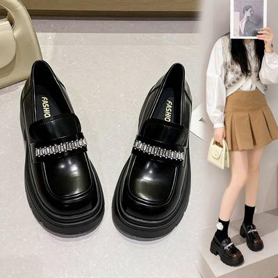 Лакированные лоферы со стразами на внутренней платформе для женщин, новая осенняя коллекция 2025 года, в студенческом стиле, маленькие кожаные туфли-мюли на платформе