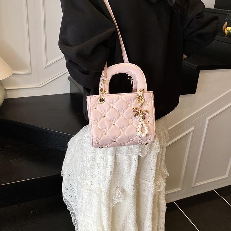 Spring New Princess Diana Bag Women's Casual Handbag Niche Texture Fashionable Versatile Shoulder Messenger Bag