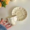 Керамические чайные чашки, набор тарелок, изысканная чашка для послеобеденного чая, кофейная чашка, кремового цвета, красивая кружка для дома, подарок на день рождения, 250 мл