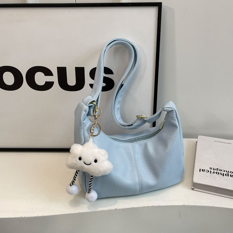 Minimalist Large Capacity Bag Female 2025 New Arrival Summer Popular One Shoulder Bag Casual Class Work Clothing Crossbody Dumpling Bag