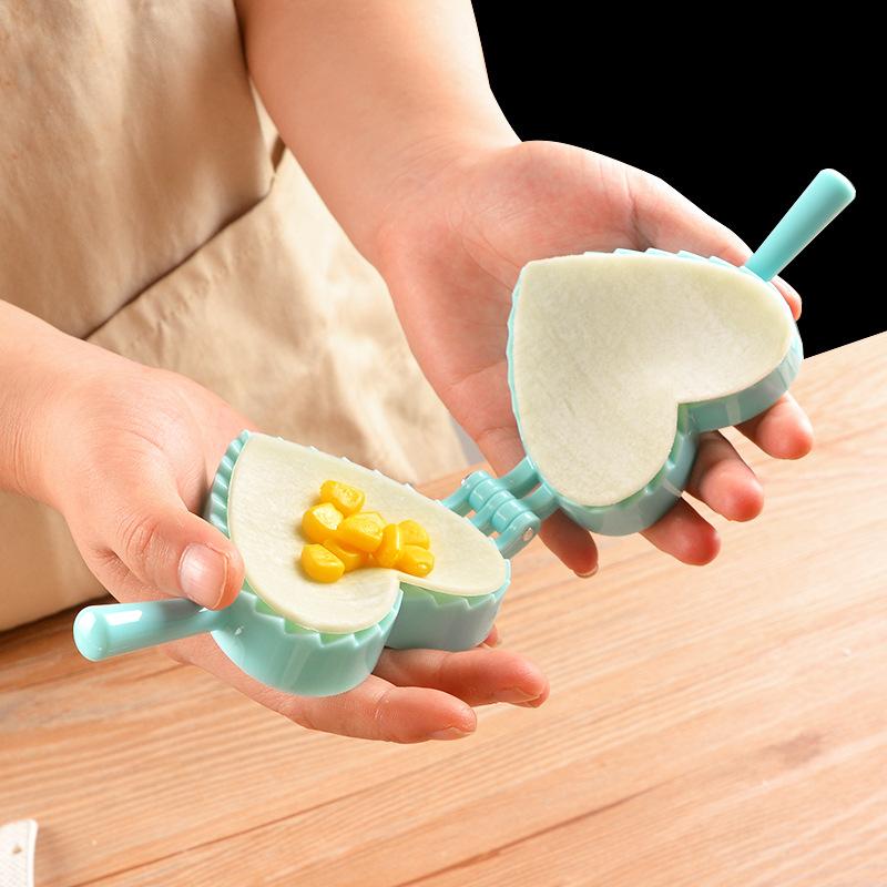 Creative Dumplings Mold Household Kitchen DIY Heart Butterfly Flower Shape Dumplings S/M/L Baking Plastic Mold Jiaozi Moulds