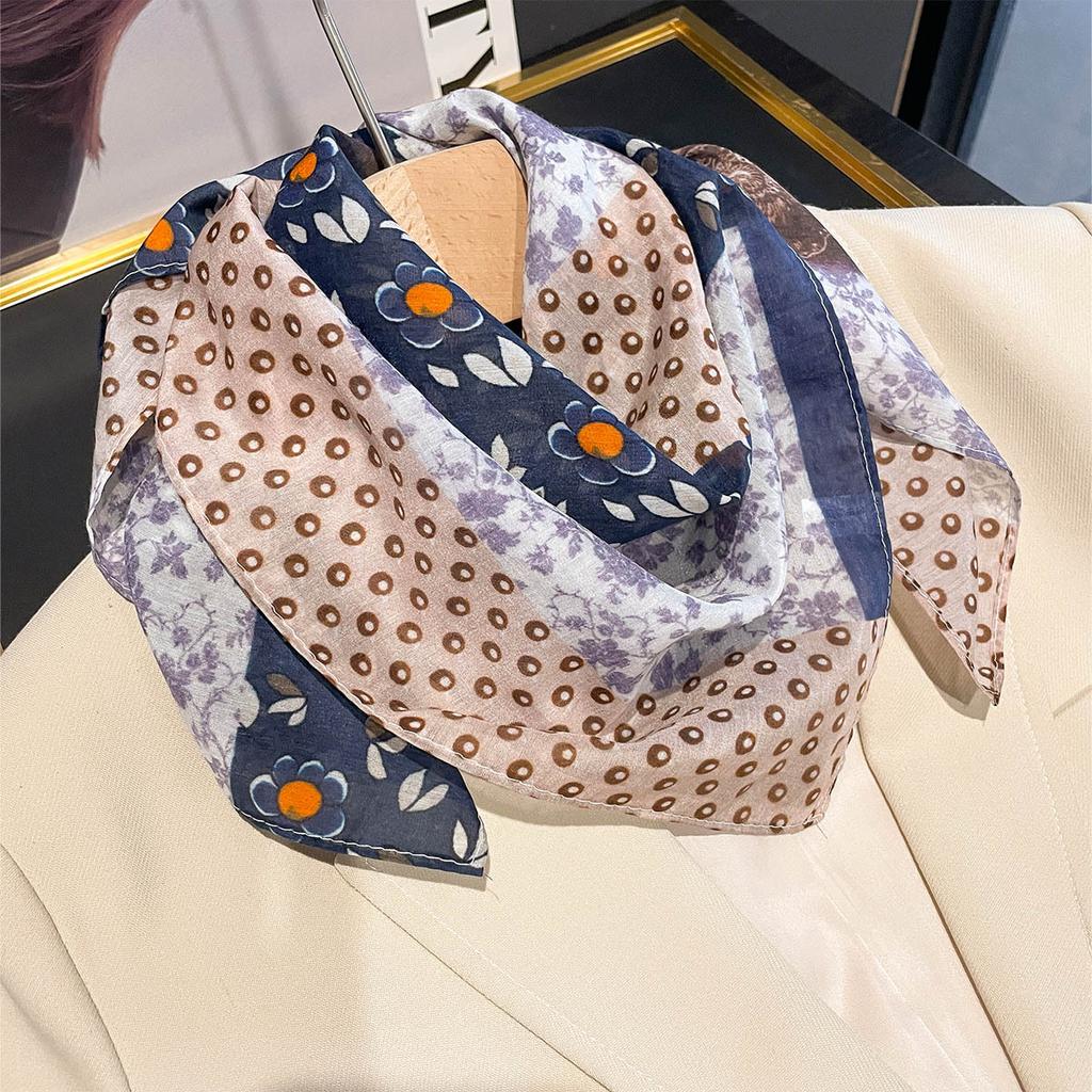 1116 spring and summer new small square scarf women's light luxury versatile personalized floral age-reducing printing silk scarf retro splicing scarf
