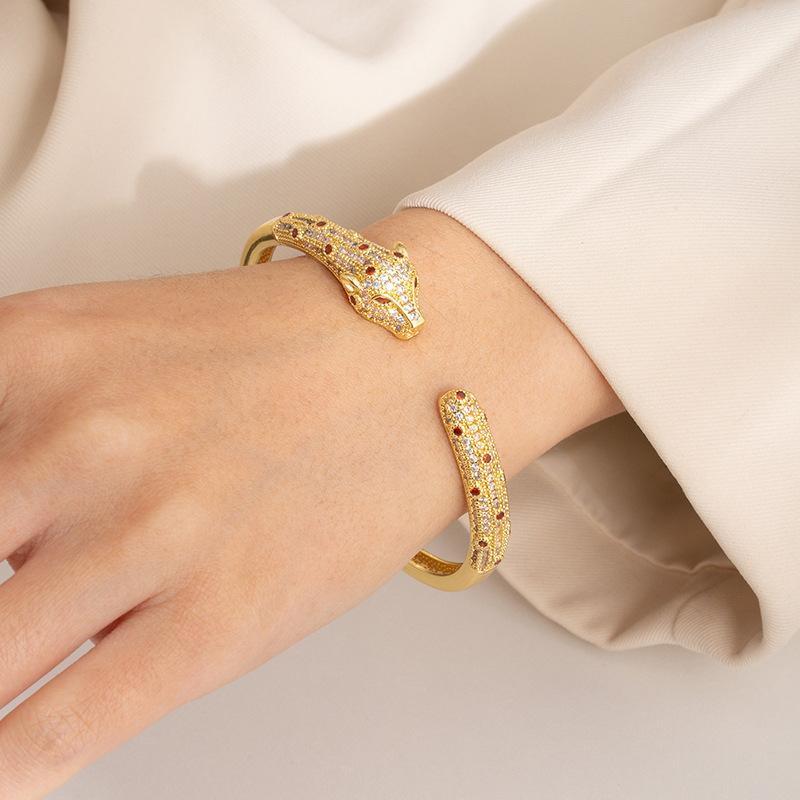 New Stone Leopard Bracelet High Design Open Bracelet European and American Bracelet