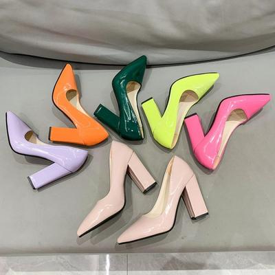 Мода 2024 года, женские новые дизайнерские босоножки, модные квадратные каблуки, повседневные, удобные, без застежек, женские туфли на высоком каблуке, свадебные туфли