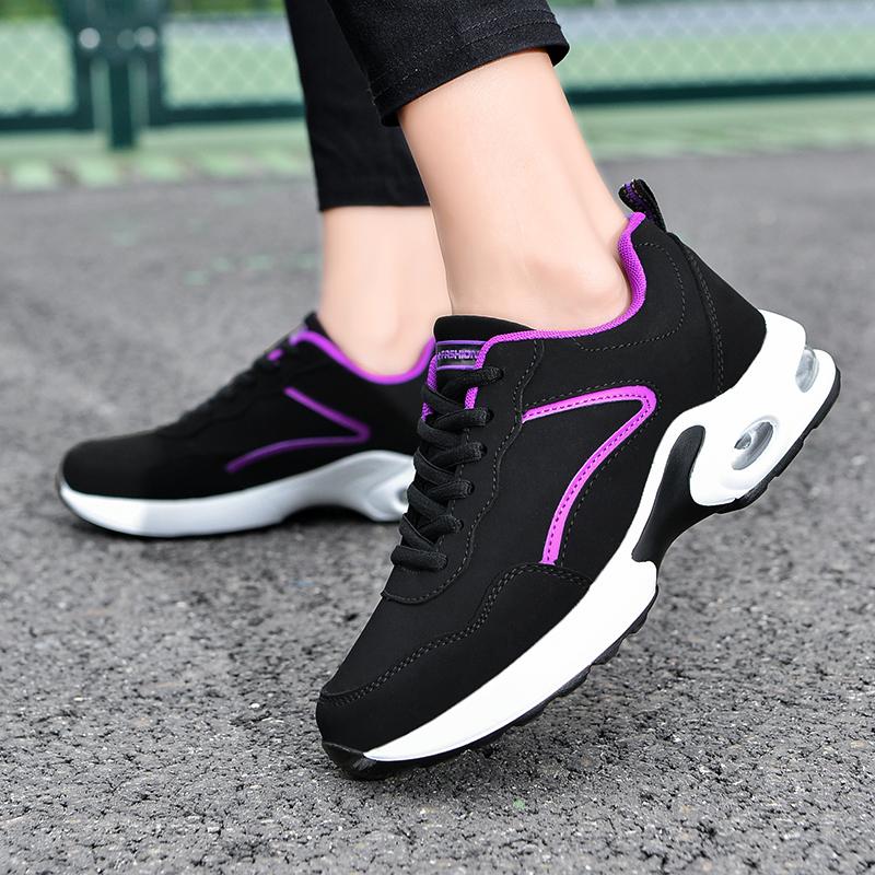 Модные замшевые кроссовки для женщин, размер 42, танкетка, платформа, черные, женские, на воздушной подушке, для бега по шоссе, легкие, дышащие, повседневные, спортивные