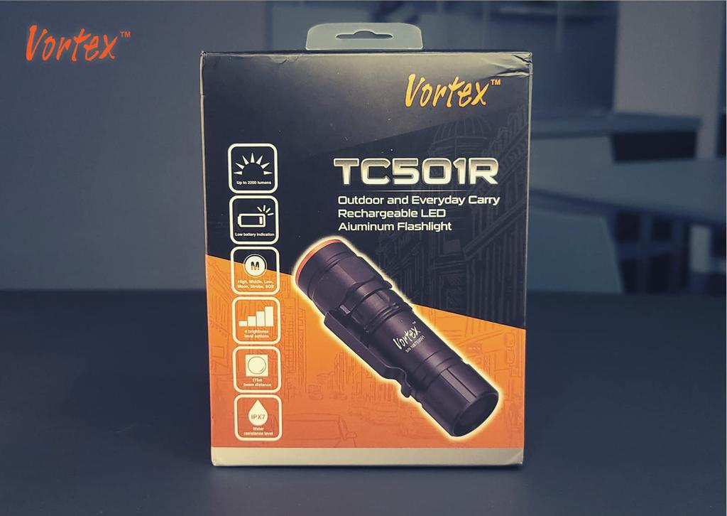 Перезаряжаемый светодиодный фонарик Vortex TC501R для улицы и на каждый день Макс. 2200 x Компактный Мощный Флуоресцентный Оптический Одна кнопка для всего Настраиваемый Мини USB