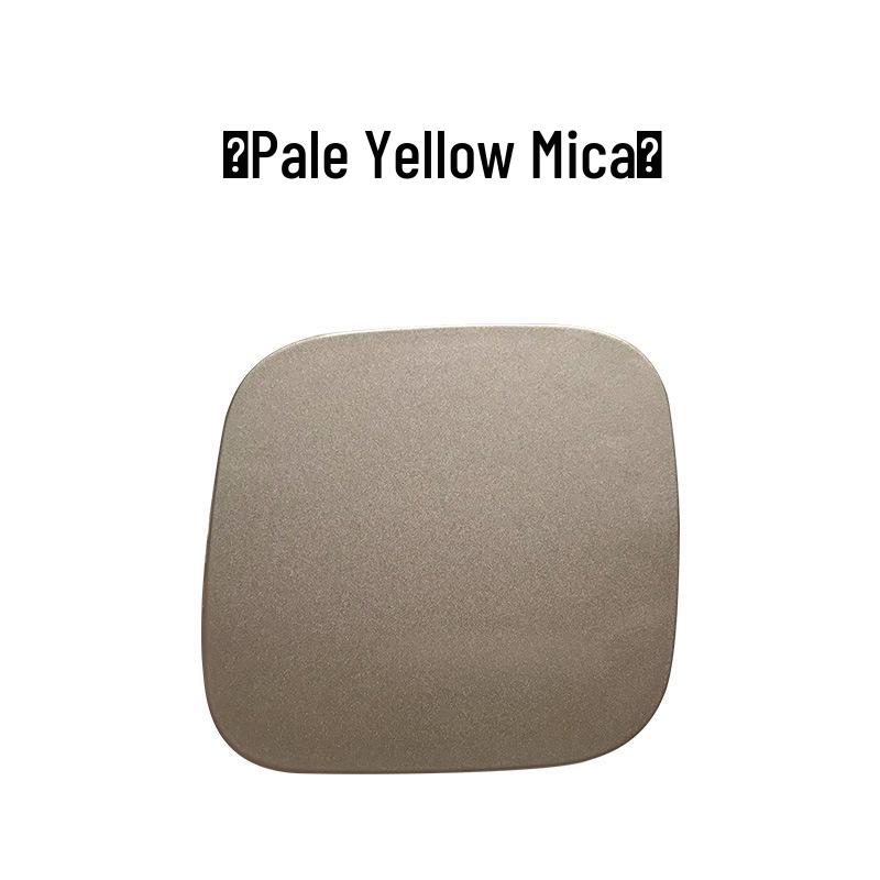 Крышка буксировочного крюка переднего бампера Toyota Corolla (2017-18)