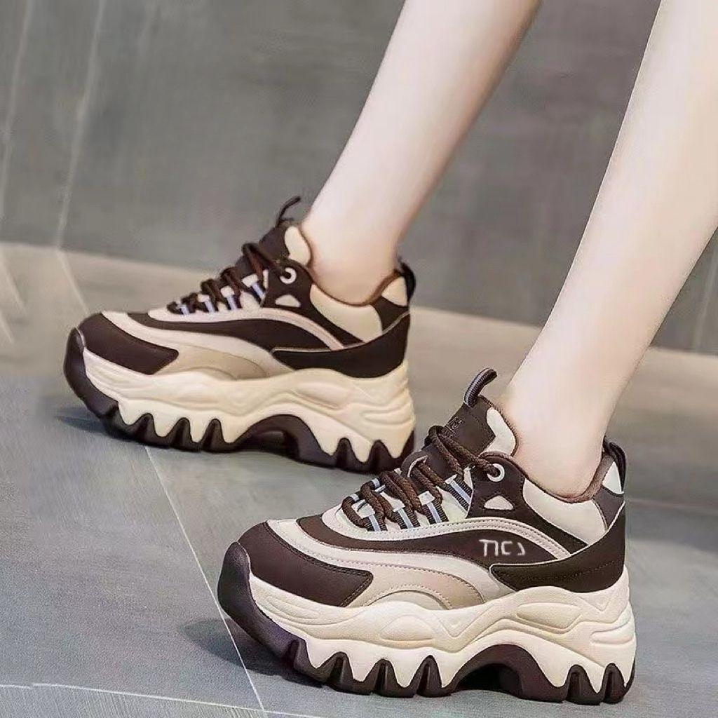 Кроссовки на платформе женские 2025 года, новые модные туфли с увеличенной высотой из вулканизированной кожи, зимние утепленные хлопковые туфли Zapatillas De Mujer