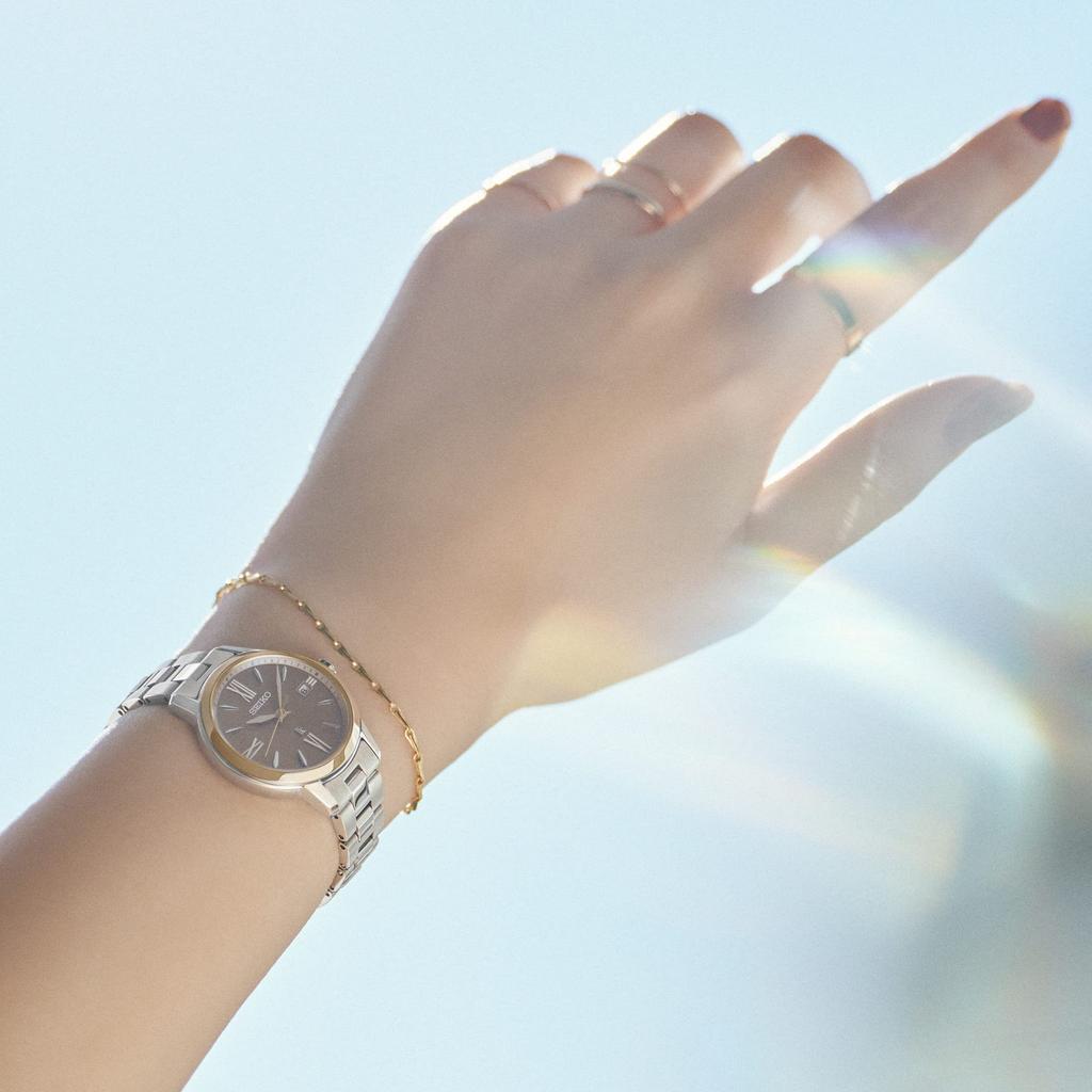 [Часы Seiko] Lukia Коллекция Grow Модель из нержавеющей стали Серебристый x Желтое золото SSVW208