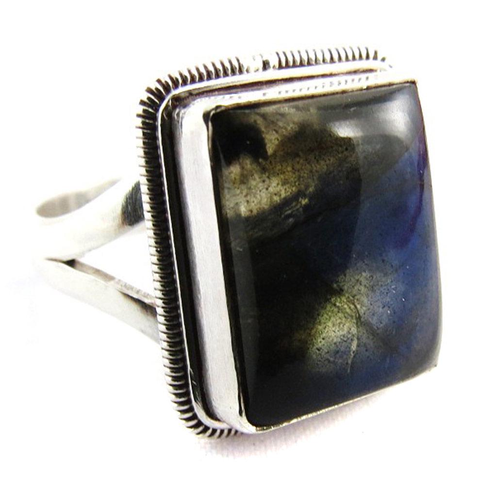 Серебряное кольцо с лабрадоритом 'Heaven'