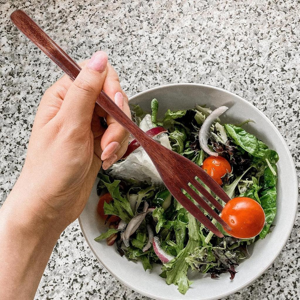 Cabilock Salad Mixing Fork Wood Salad Servers Long Handle Cooking Fork Wooden Kitchen Utensils for Salad BBQ Dessert Vegetable