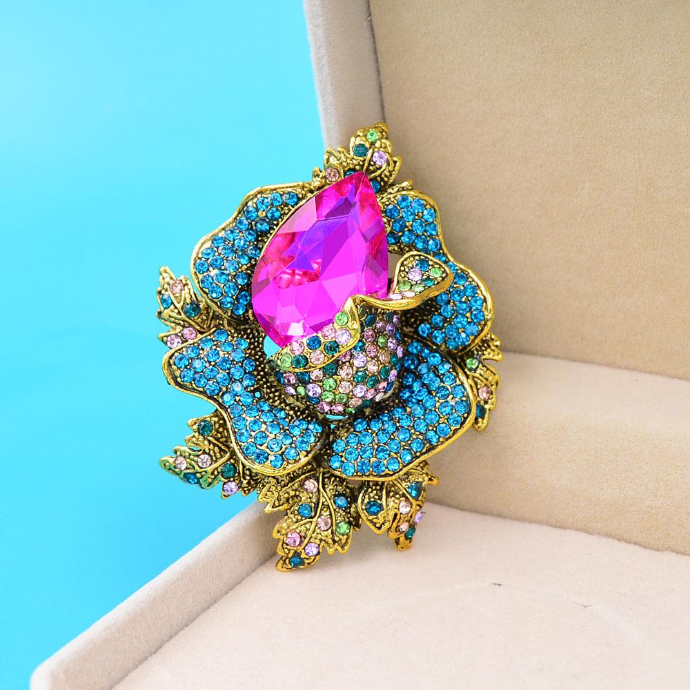 Rhinestone Large Flower Brooches For Women Winter Design Coat Pin Fashion Accessories