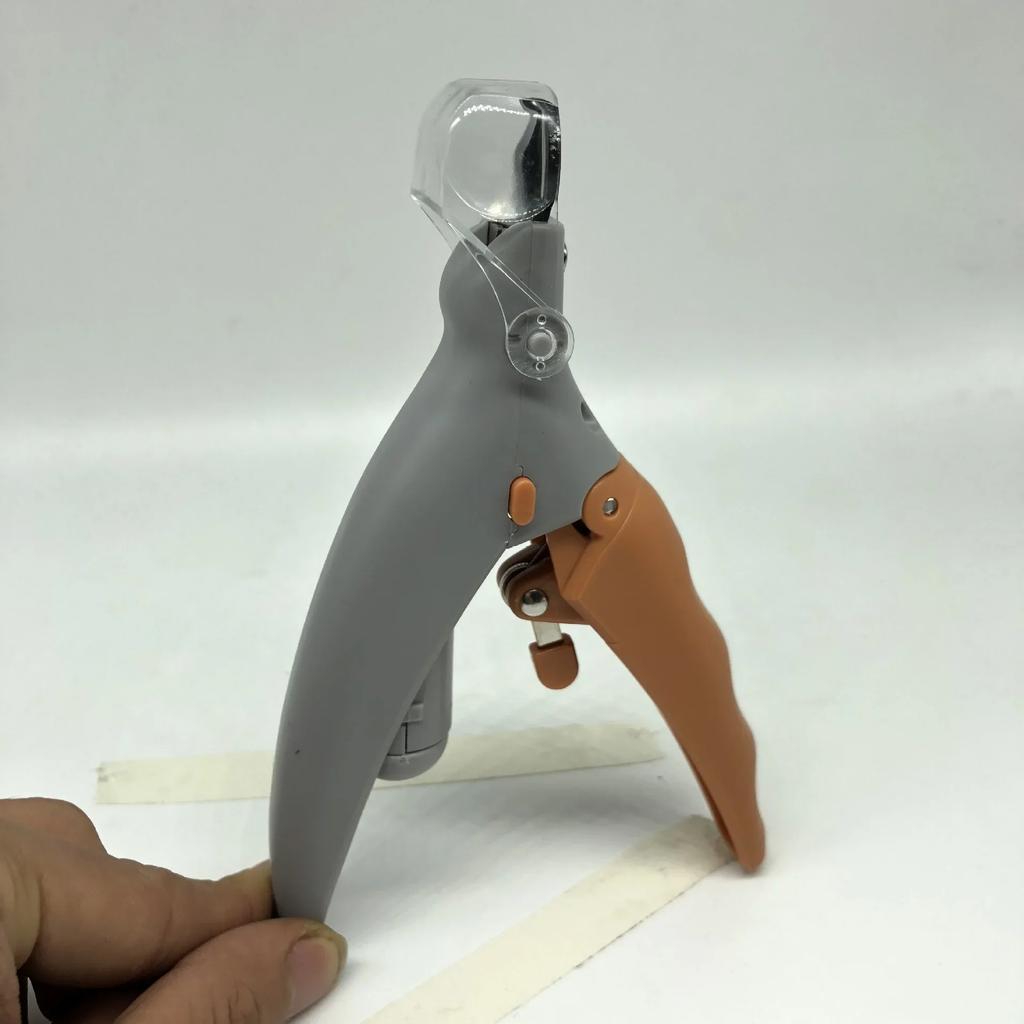 Pet Nail Clipper Scissors for Cats and Dogs, LED Light Nail Trimmer, Pet Grooming Supplies