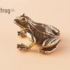 Solid Brass Frog Tea Pet: Retro Croaking Ornament for Home and Desktop Decor.