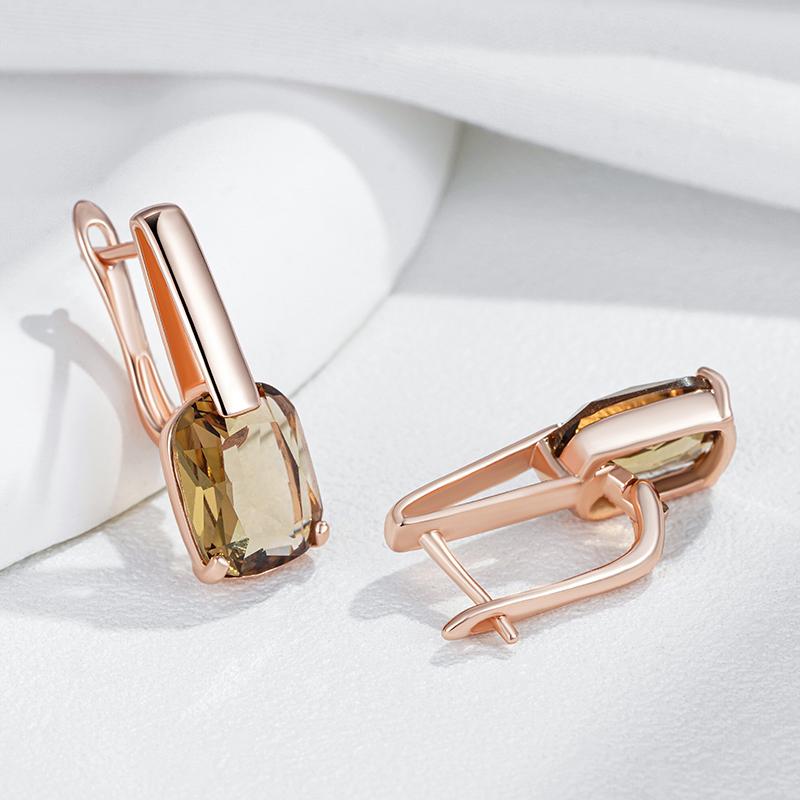 Высококачественные золотые ювелирные изделия, светло-желтые квадратные циркониевые кольца для женщин, простые геометрические украшения, элегантные вечерние повседневные аксессуары