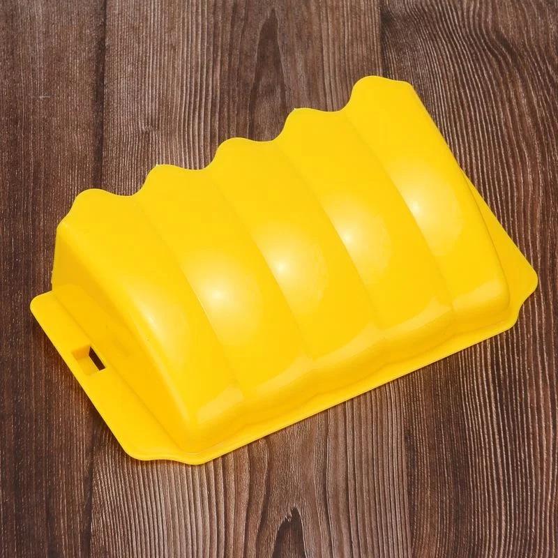 Rabbit Hay Feeder Hanging Guinea Pig Chinchilla Grass Feeder Rack Small Pet Plastic Food Bowl Supplies