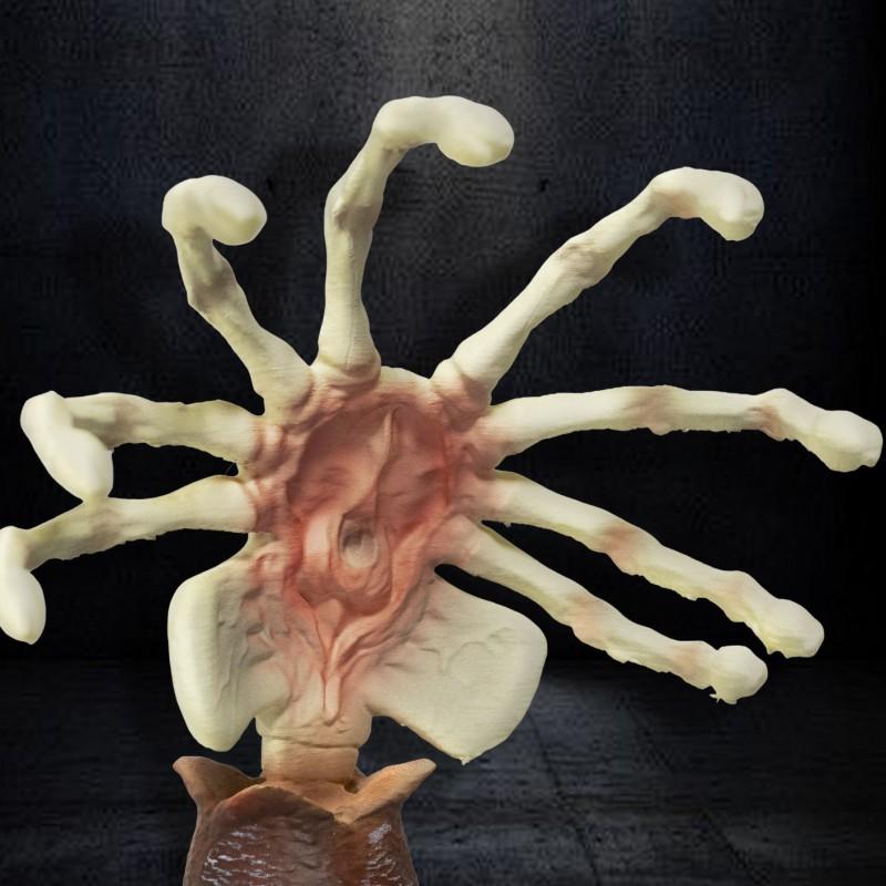 Alien Facehugger Figurine Horror Prop Decor Halloween Party Sci-Fi Movie Fan Collectible Plastic Model