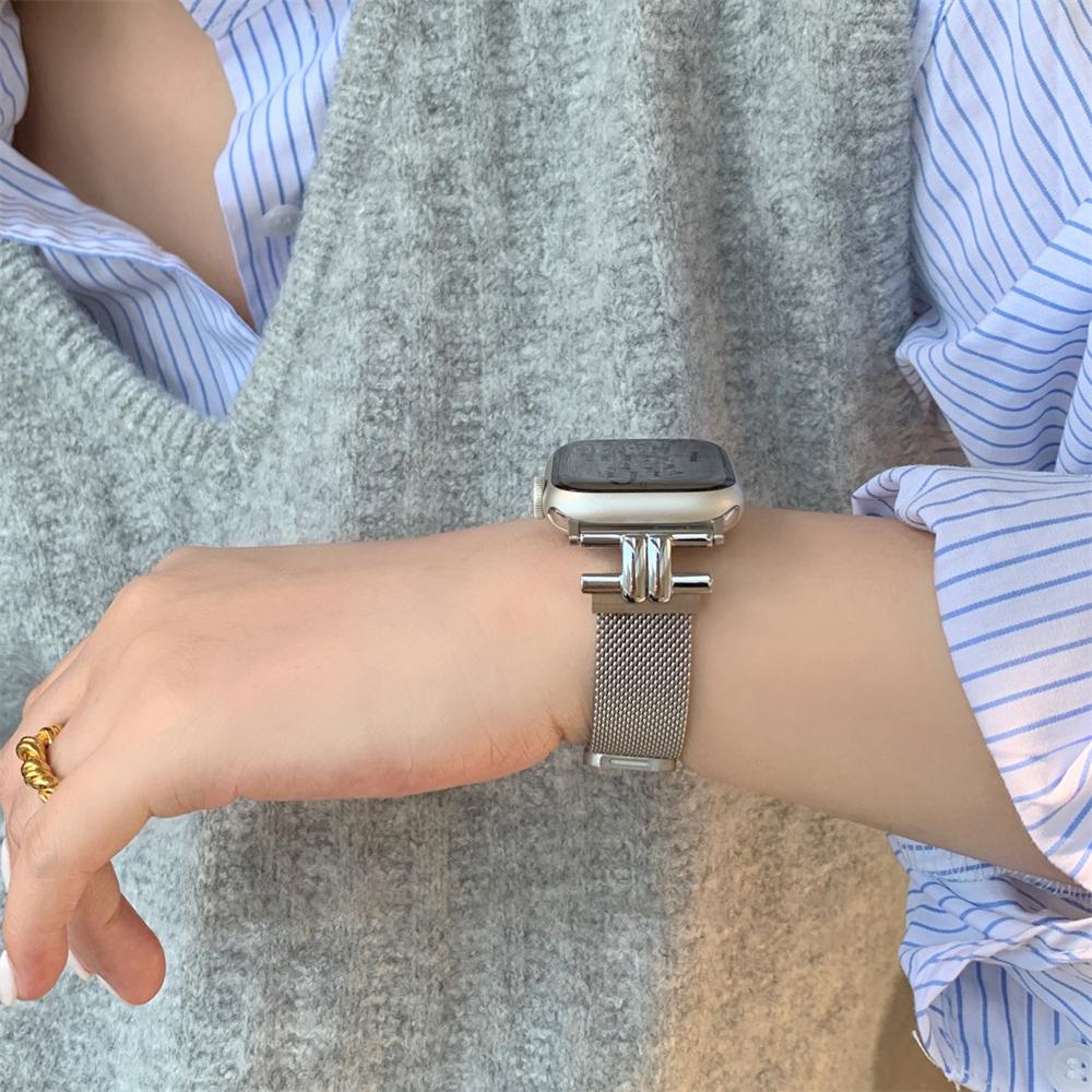 Leopard Print Magnetic Women Gold Wristband for Apple Watch Band Ultra 3 49mm For iWatch Series 11 10 9 8 7 SE3 46mm 44/45/40/38mm Strap Lady Bracelet