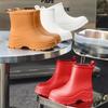 Короткие резиновые сапоги женские нескользящие водонепроницаемые модные взрослые уличные водные сапоги кухонные резиновые сапоги теплые на толстой подошве женские