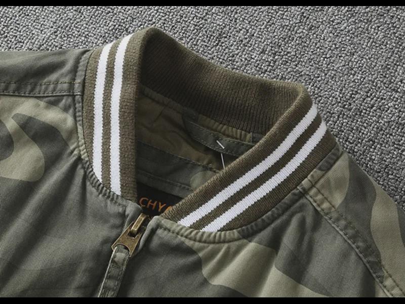 Мужская облегающая однотонная камуфляжная бейсбольная куртка — стильная и простая спортивная одежда для весны, осени и зимы.