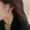 Серьги-кольца плиссе из высококачественного металла для женщин: Нишевый, Универсальный, Легкий Роскошный Ретро Дизайн