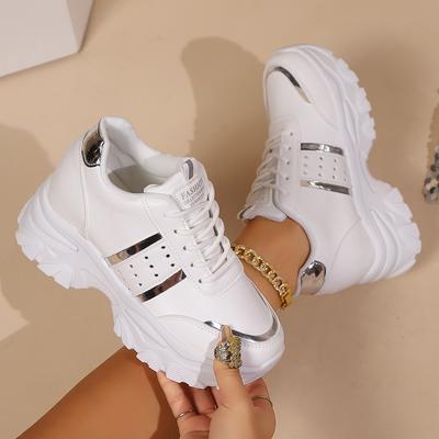 Внутренние спортивные туфли, увеличивающие рост, женские, осень-зима 2025 года, новые кожаные туфли на толстой подошве белого цвета, большого размера, подходящего цвета, яркая полоска спереди