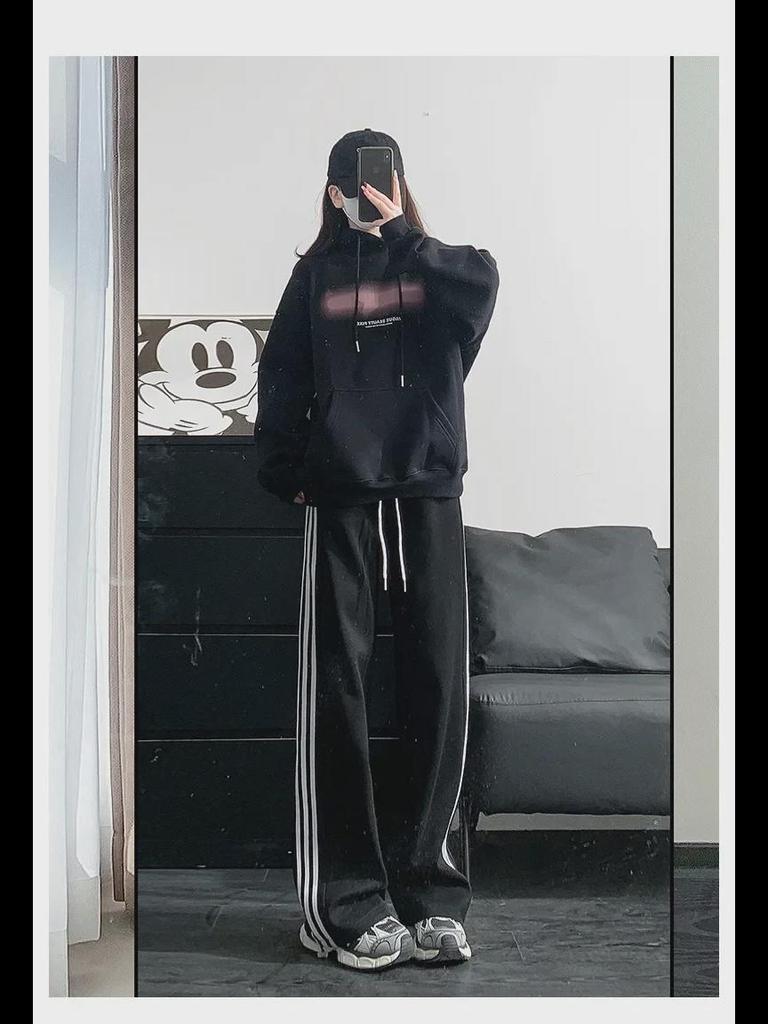 Женские широкие спортивные брюки в полоску белого и серого цвета 2024 года — повседневные спортивные брюки с тремя полосками на весну/осень