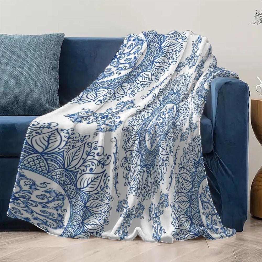 Blue Floral Pattern Fleece Blanket Soft Cozy Throw Blanket Bed Sofa Decorative Throw Blanket for Women Gifts