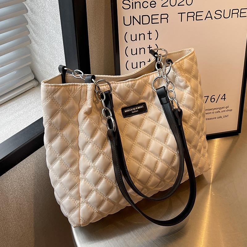 Women's Large Capacity Shoulder Bag Quilted Tote Bag Fashion All-match Commuter Bag CLE