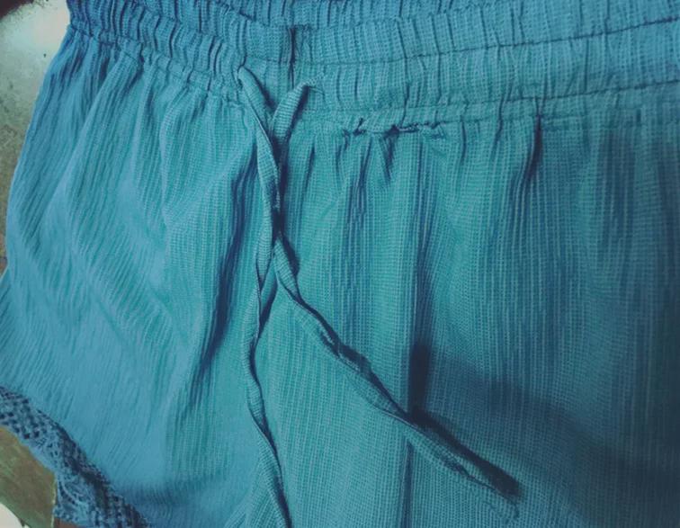 Женские летние кружевные однотонные шорты 2025 года