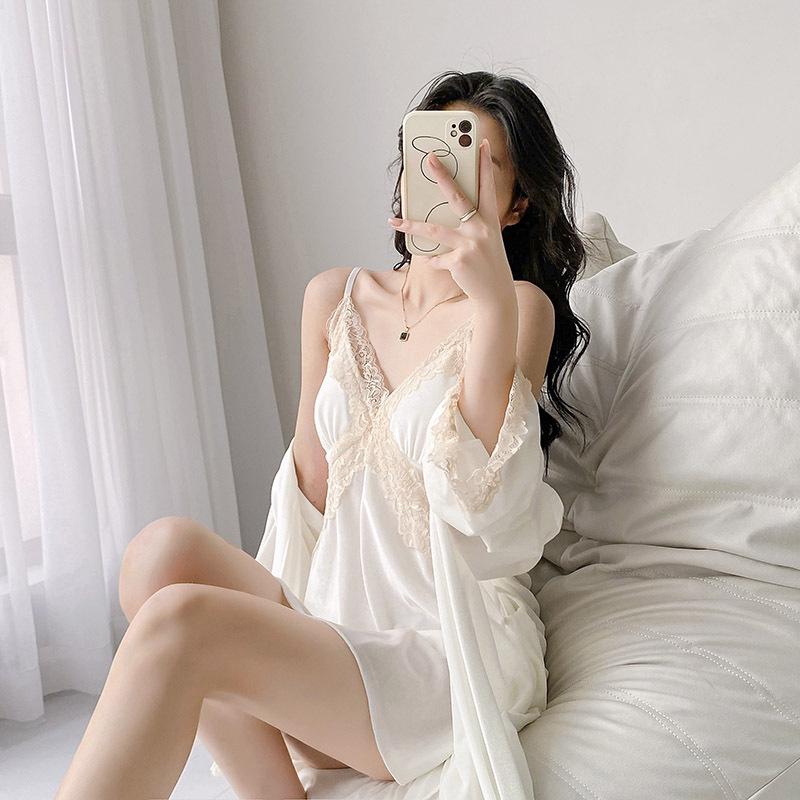 Pajamas women's spring and autumn golden velvet suspender nightgown two-piece set sexy pure desire French loungewear can be worn outside