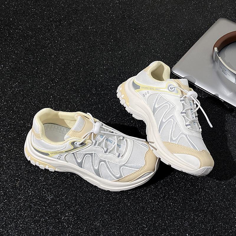 Европейские 2025 новые летние сетчатые дышащие кроссовки-папы женские на платформе модные повседневные спортивные туфли универсальные маленькие белые туфли