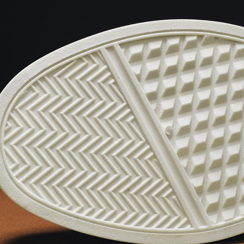 Модные кожаные мужские ботильоны Модные удобные мужские кроссовки Роскошные туфли с высоким верхом в британском стиле Мужские повседневные туфли на платформе 2024 Новинка