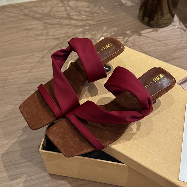 Модная обувь с квадратным носком, женские тапочки, женские туфли на танкетке, роскошные шлепанцы, мягкие высокие, дизайнерские 2025, римская мода на танкетке