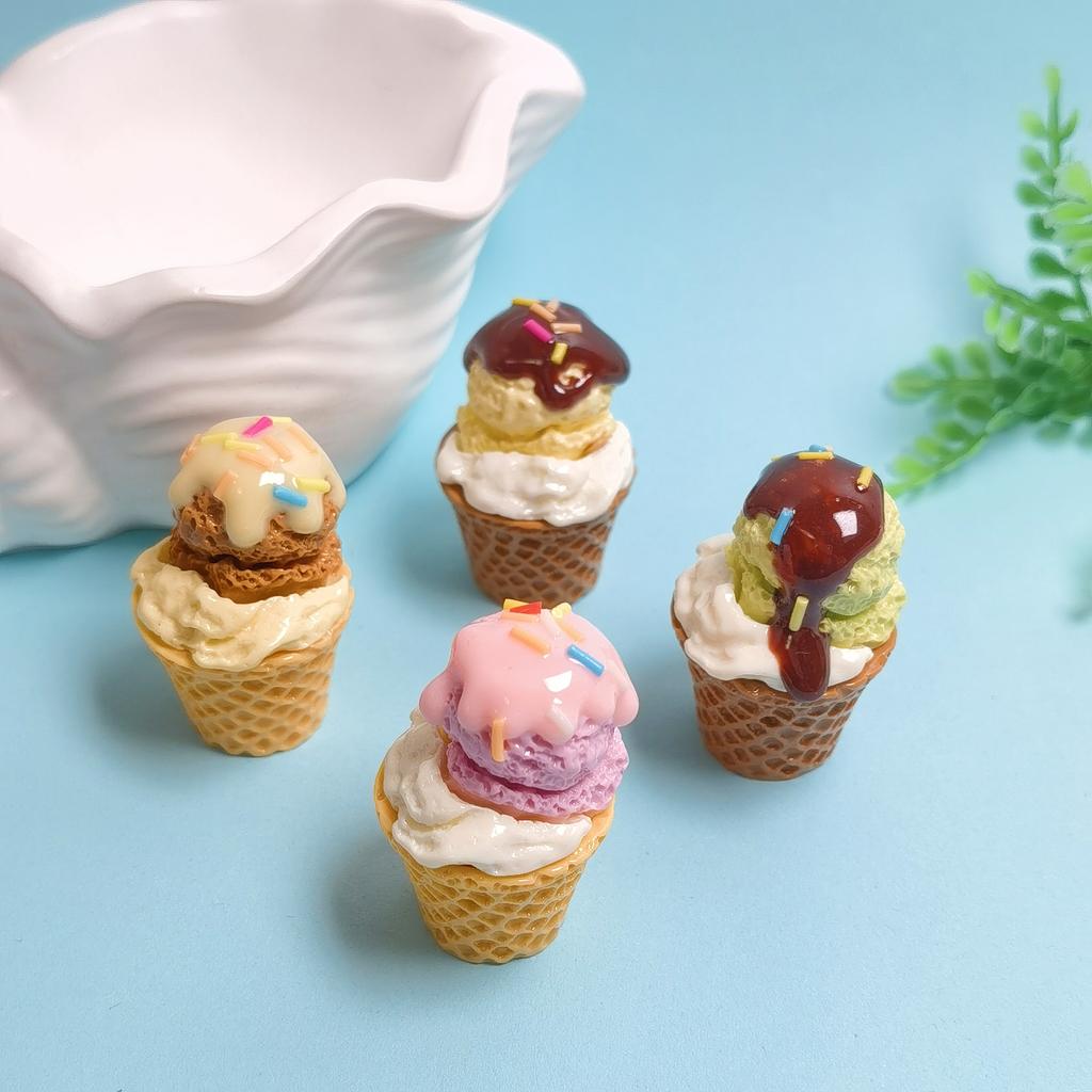 100Pcs/Bag 3D Ice Cream Cone Resin No Hole Beads Model for DIY Scrapbooking Phone Case Hair Clips Craft Jewelry Making Supplies