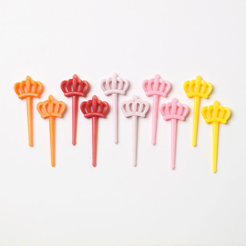 Creative Cartoon Animal Fruit Forks for Kids – Cute, Plastic Bento Picks for Household & Kitchen Use