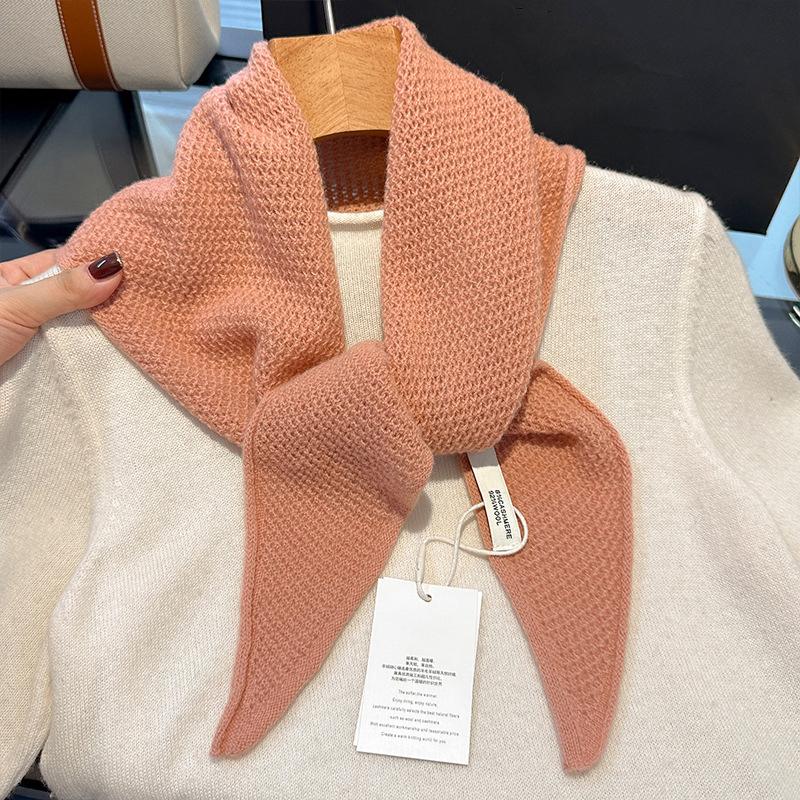 British Triangle Scarf 100% Wool Cashmere Scarves for Women Winter Warm Soft Neckerchief Shawl Autumn Fashion Lady Poncho Wraps