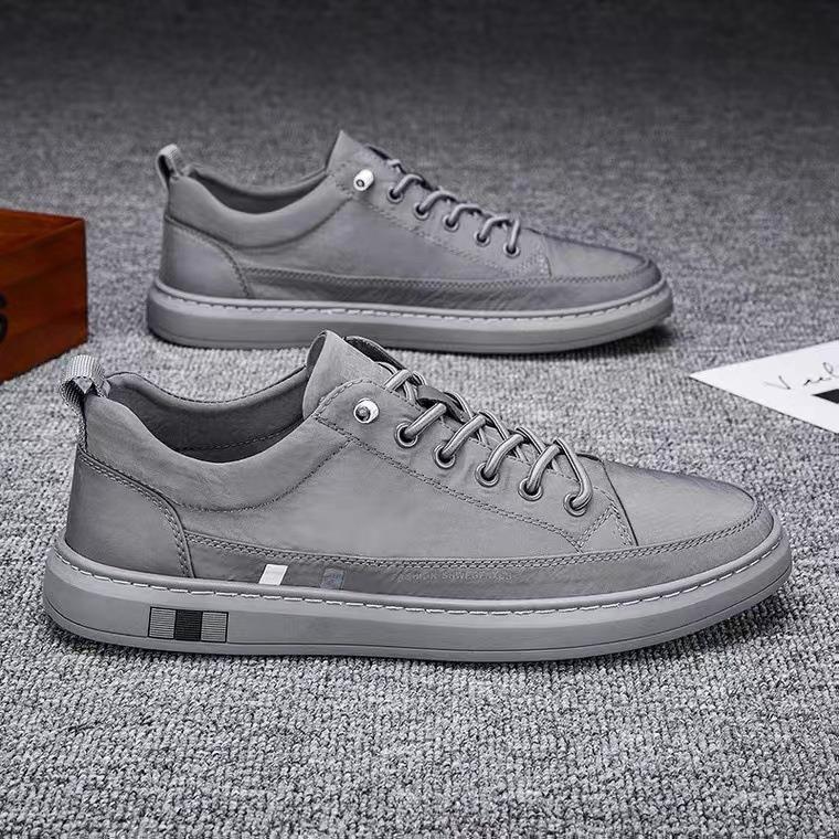 Manufacturer 2024 New Breathable Men's Shoes Flat-soled Black Board Shoes Trendy Versatile One-pedal Casual Shoes Men