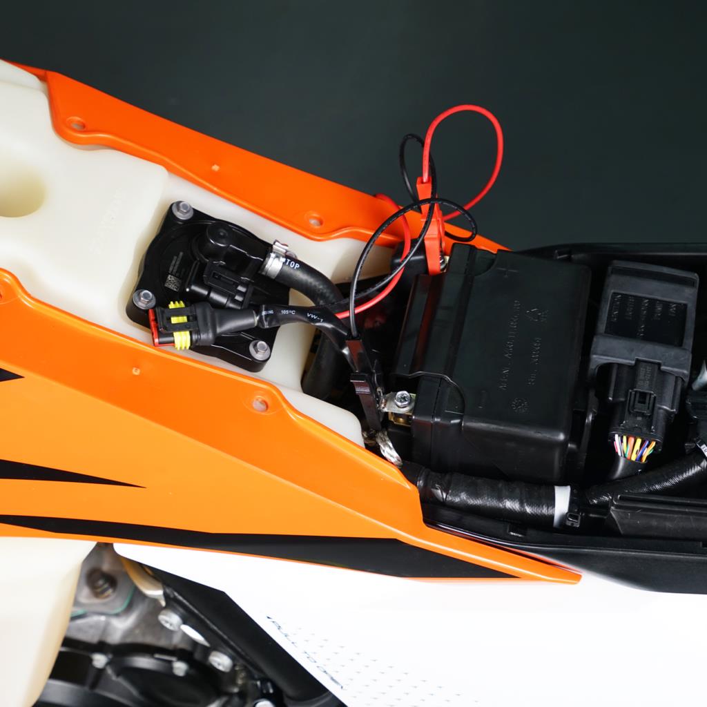 Для KTM EXC 300 TPI 2018-2024 EXC 250 XCW TPI 300 EXCF 350 SXF 250 SXF 450 XCF-W 350 450 500 Тестер топливного насоса и комплект для перекачки