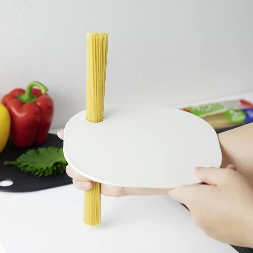 &NE Cutting Board Nikii White, 1 Piece, 18.5cm Wide X 18.5cm Deep X 0.3cm Thick, Made In Japan, Dishwasher Safe, Antibacterial, Small Mini Cutting Boa