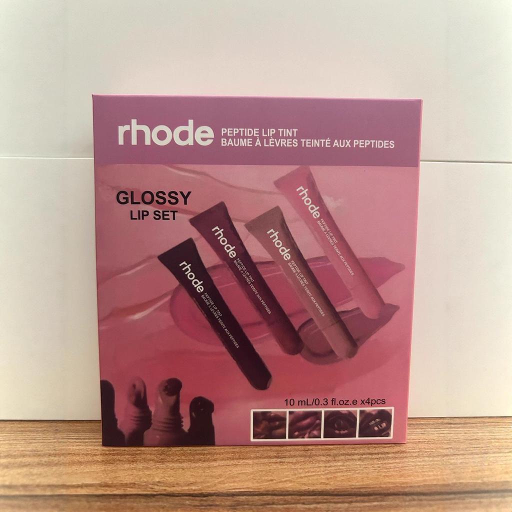 Набор Rhode Hailey 4 шт. Блеск и бальзам для губ: Увлажняющая Коллекция Тонированных Бальзамов для Губ