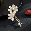 New Minimalist And Exquisite Zircon Imitation Pearl Flower Brooch Fashionable And Cute Brooch Women S Suit Accessories