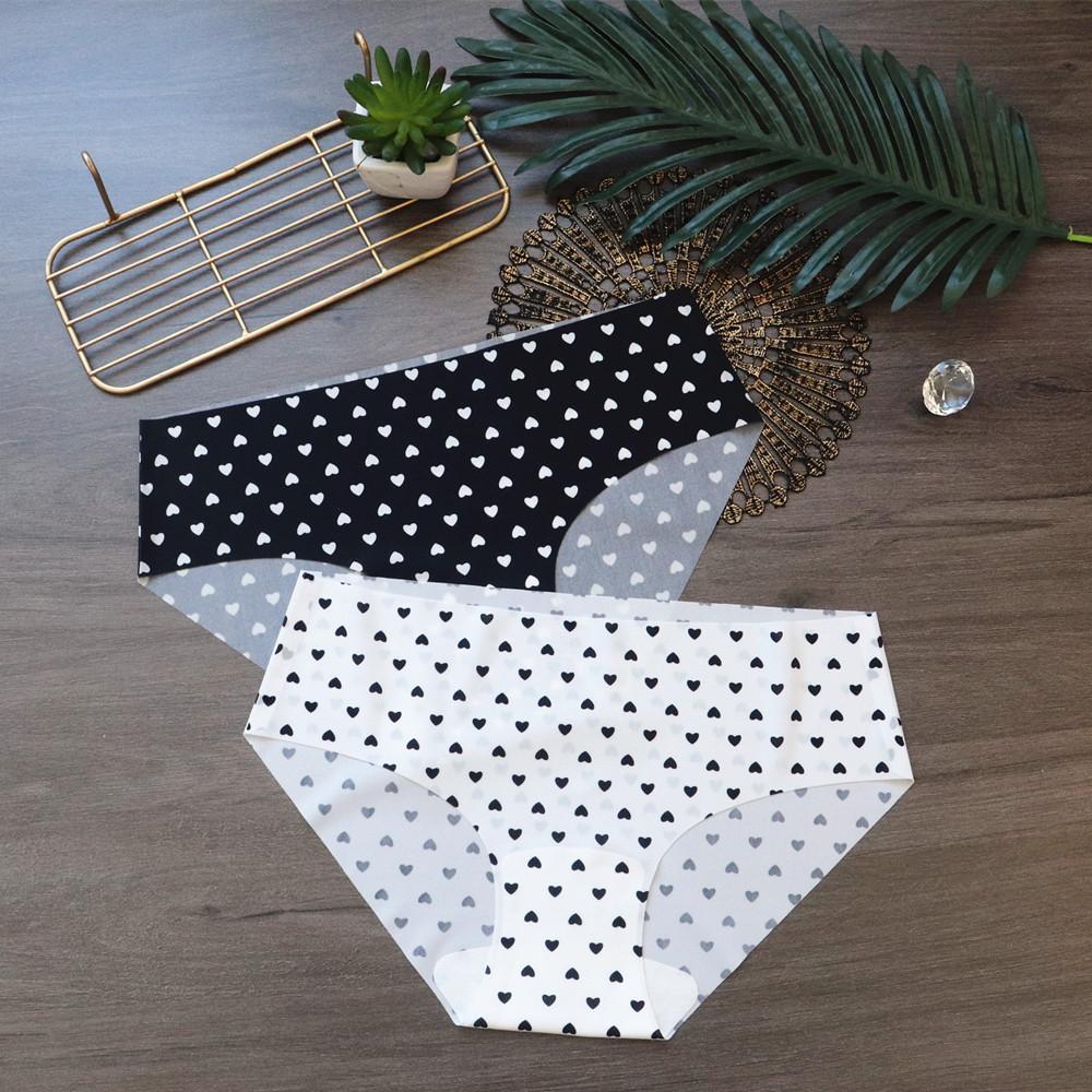 Women's Thin Anti Bacterial Seamless Ice Silk Breathable Low Rise Briefs One Piece Underwear