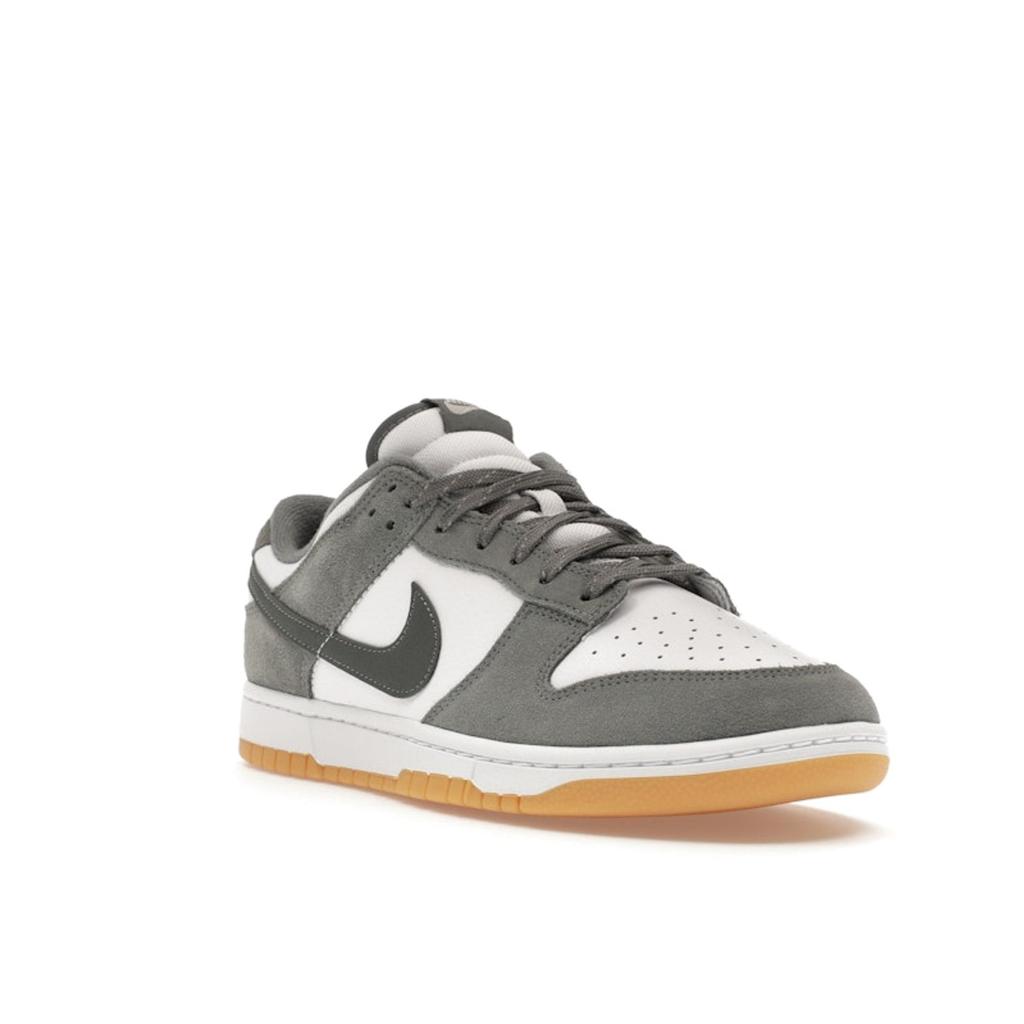 Nike Кроссовки унисекс Dunk Low Smoke Grey Gum White Light-Iron-Ore Gum-Light-Brown FV0389-100