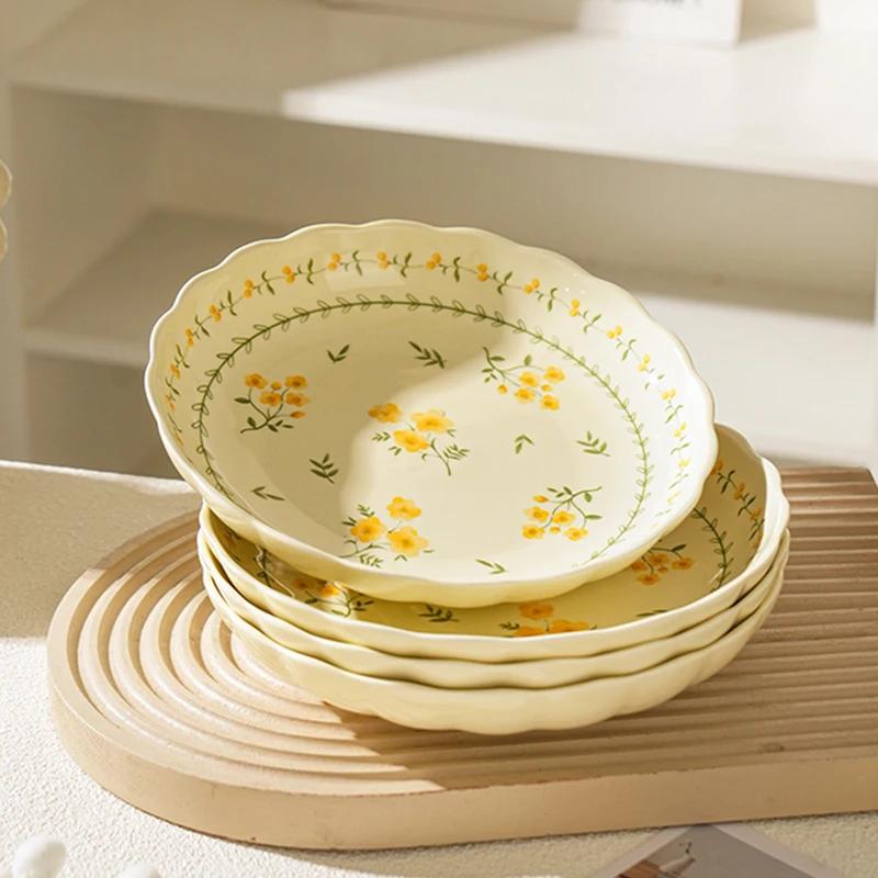 Круглая керамическая тарелка с маленькими цветами для дома, послеобеденного чая, десертов, выпечки, изысканной завтрака, салата, креативной посуды