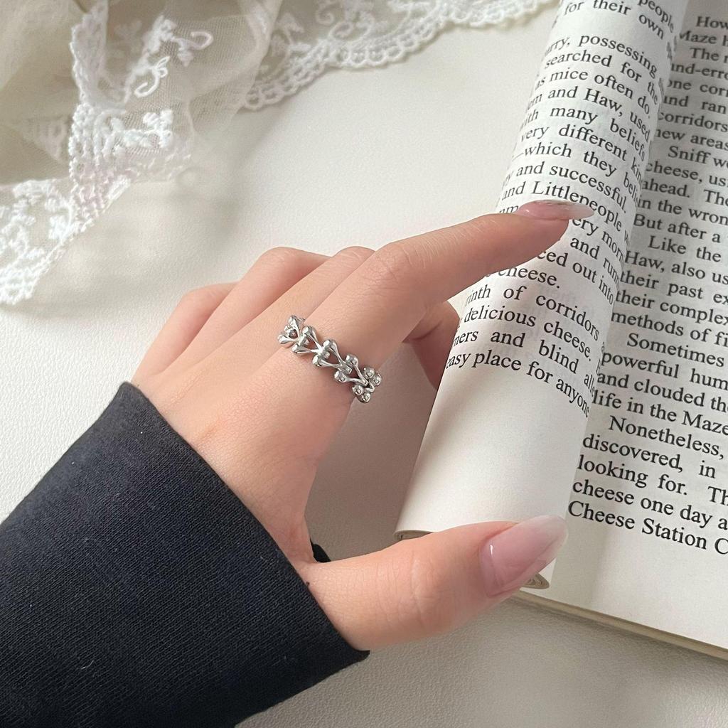 Avant-garde Dragon Bone 3D Woven Round Bead Index Finger Ring for Women