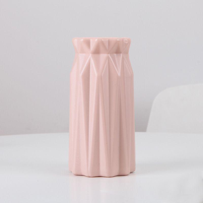 Elegant Origami Plastic Vase Imitation Ceramic Flower Pot For Stylish Home Decor