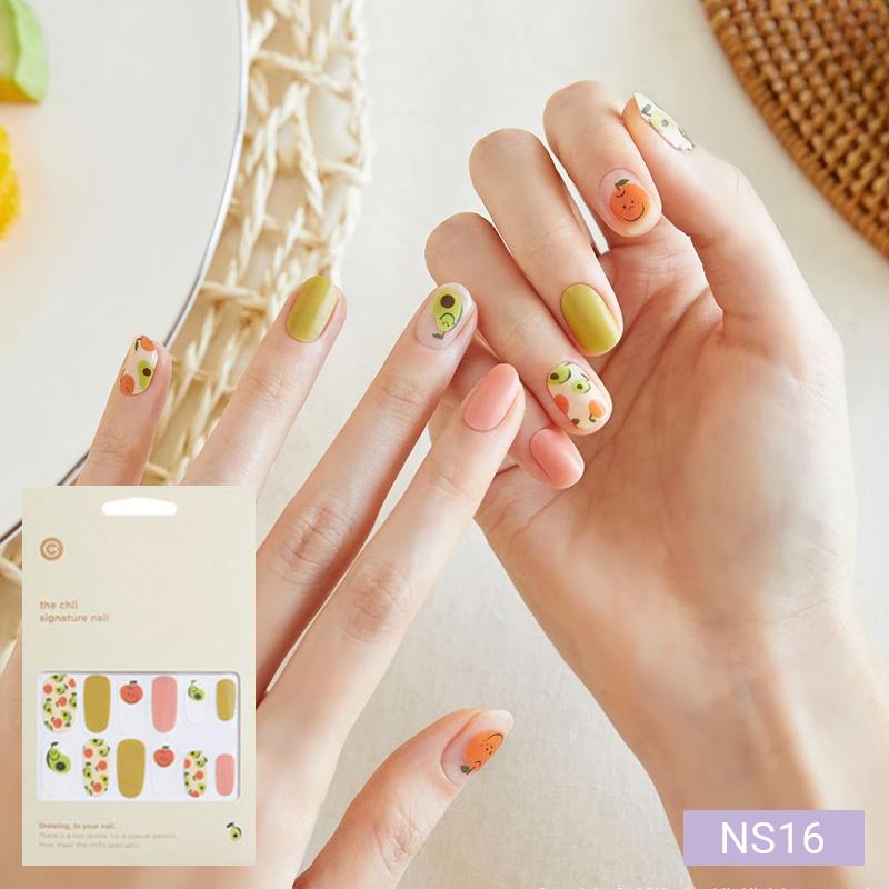 Милые пастельные наклейки для ногтей 24 шт. | Полоски для прессования, Дизайны с кроликом, медведем и звездой, Легко снимаются