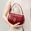 Красная сумка-седло кроссбоди кожаная новая женская нишевая высококлассная женская сумка для офисного работника маленькая сумка сумочка