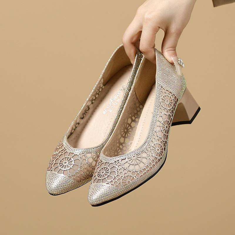 Мода GKTINOO Кружево Сексуальный Острый Носок Женская Обувь Лето 2025 Дизайнер Средний Каблук Мелкие Зрелые Платье Женская Обувь Туфли Mujer Zapatos